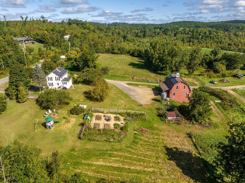 81 Five Bridge Road Brimfield, MA 01010 - Photo 4 of 36 Gallery Image 4
