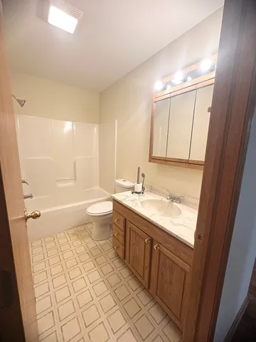 $350,000 | 1151 Mary Court, DeKalb, IL 60115