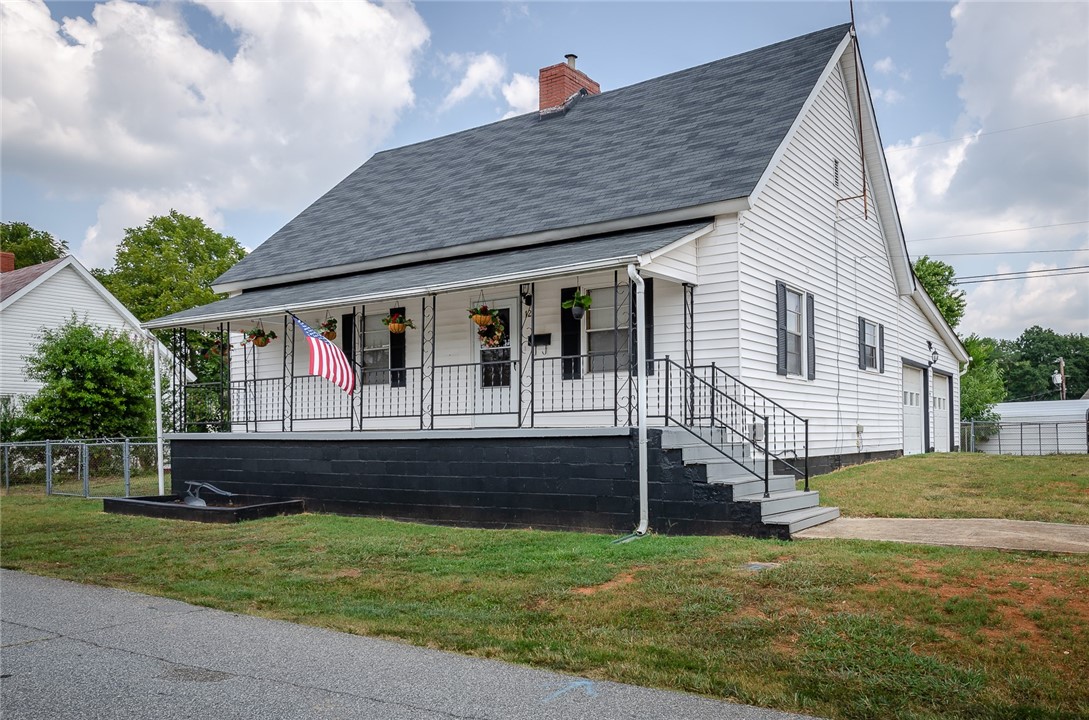 12 McCaughrin Street Pelzer, SC 29669 - Photo 1 of 23 Gallery Image 1