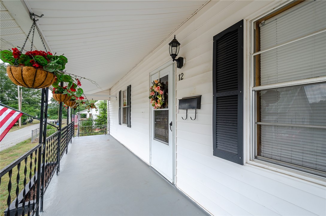12 McCaughrin Street Pelzer, SC 29669 - Photo 5 of 23 Gallery Image 5