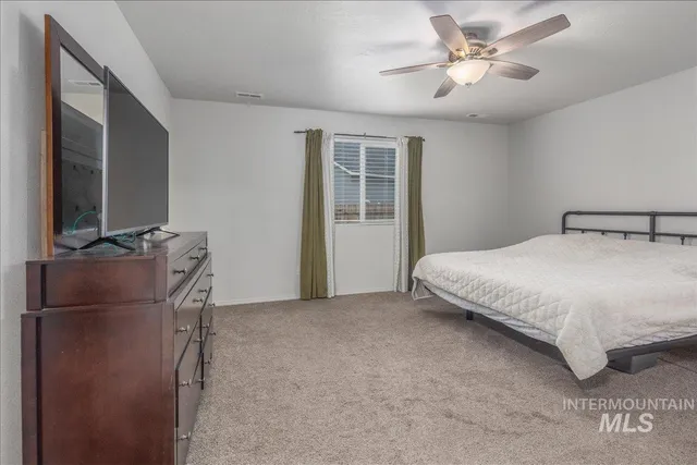 $386,000 | 910 Lago Street, Mountain Home, ID 83647