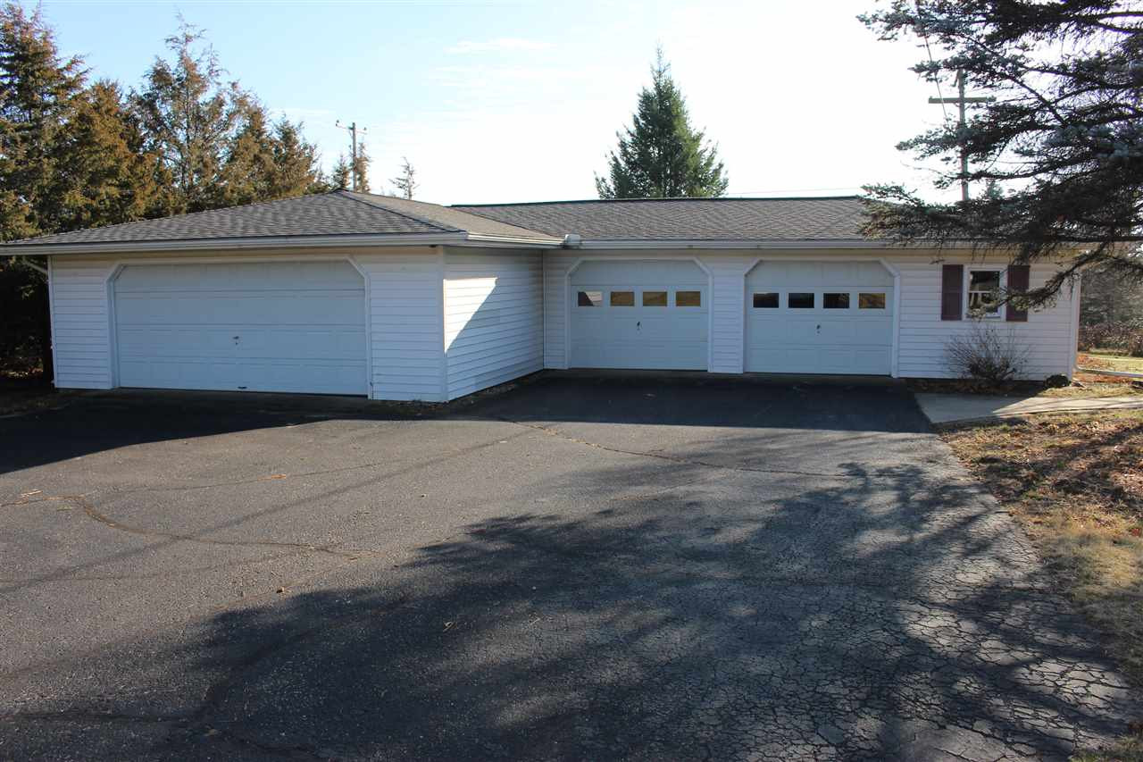 11277 Horning Road Brooklyn, MI 49230 - Photo 3 of 24 Photo 3