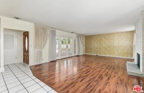 $1,275,000 | 4821 West 63rd Street, Los Angeles, CA 90056