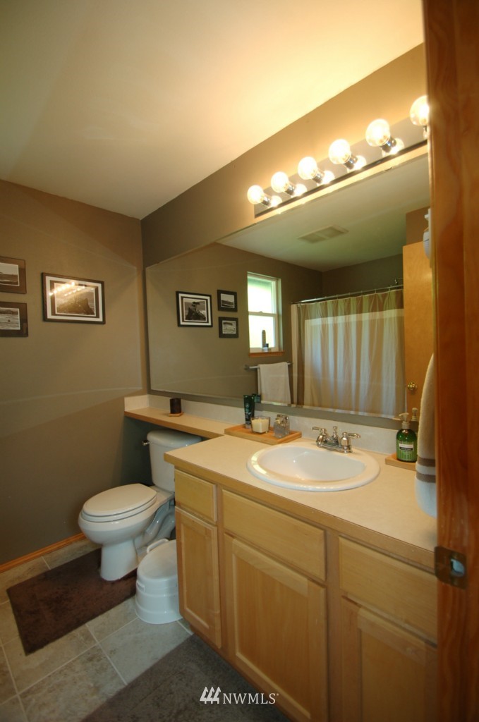 18822 1st Avenue Southeast Bothell, WA 98012 - Photo 14 of 15 Gallery Image 14