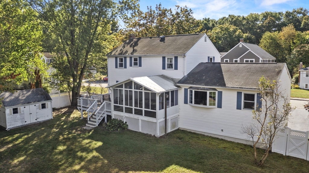 8 Mohawk Path Bellingham, MA 02019 - Photo 2 of 41 Gallery Image 2