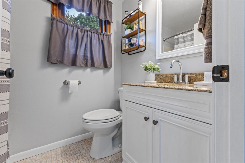 8 Mohawk Path Bellingham, MA 02019 - Photo 32 of 41 Gallery Image 32
