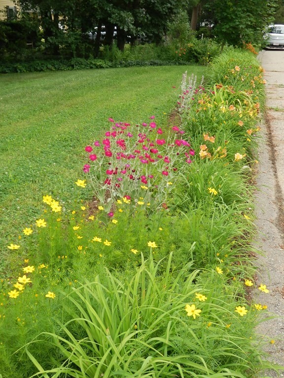19 Back River Road Amesbury, MA 01913 - Photo 4 of 35