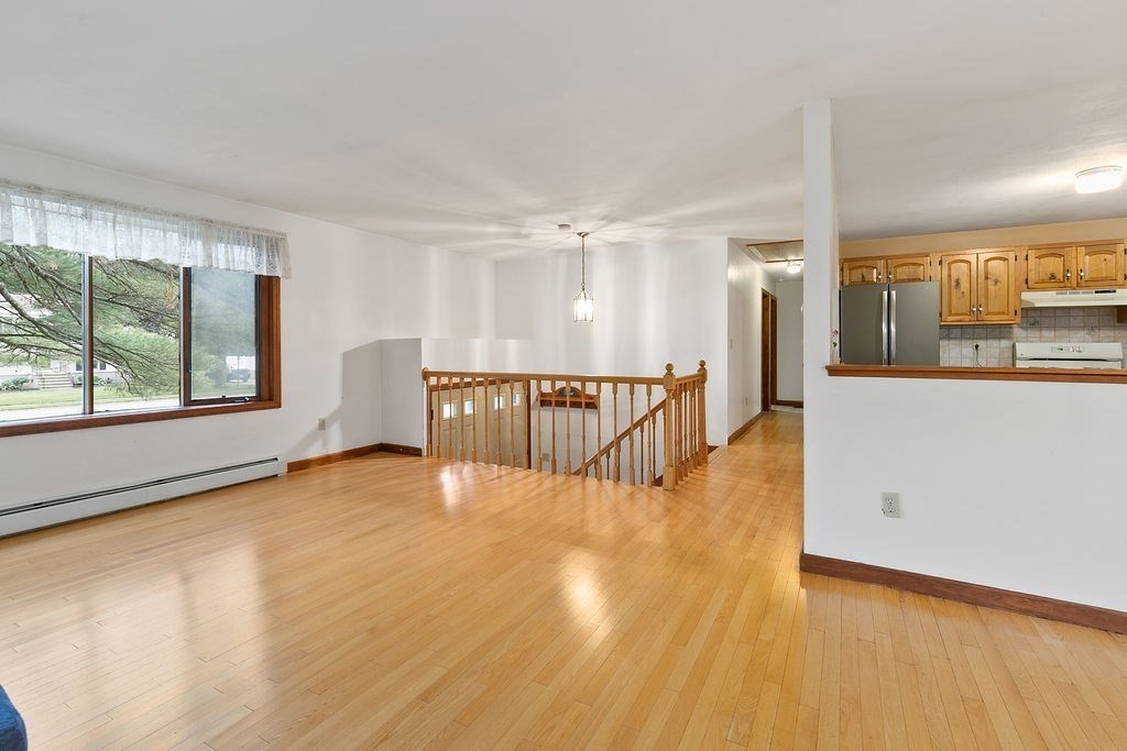 19 Back River Road Amesbury, MA 01913 - Photo 6 of 35