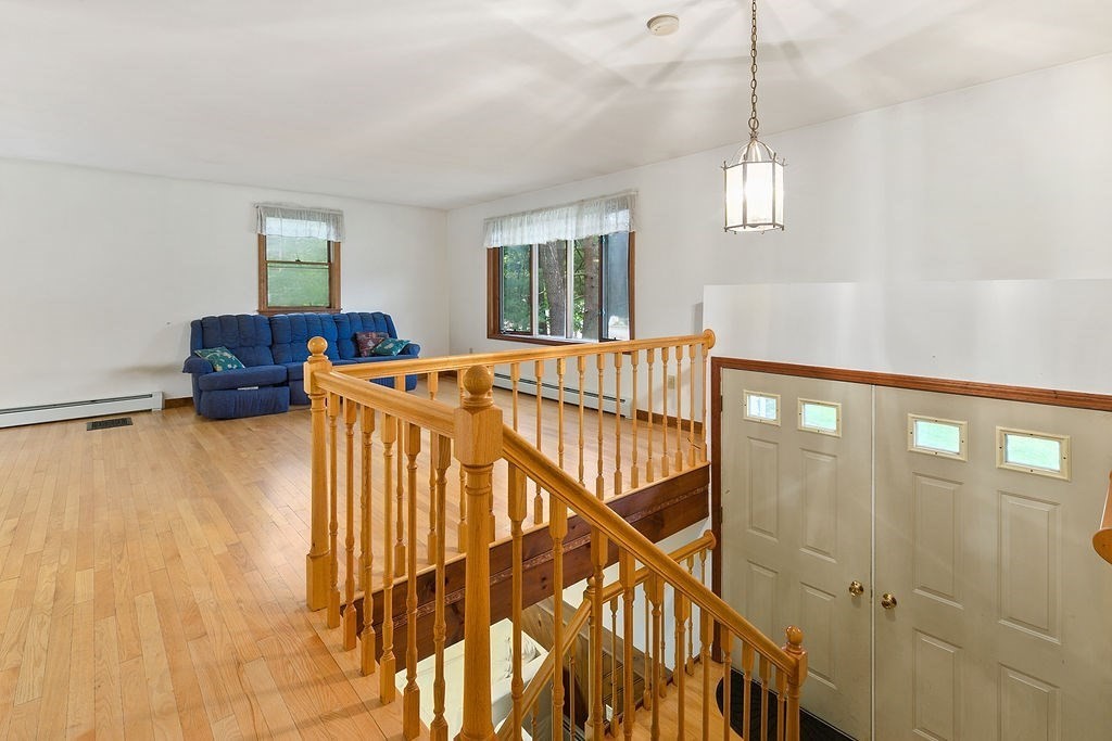 19 Back River Road Amesbury, MA 01913 - Photo 9 of 35