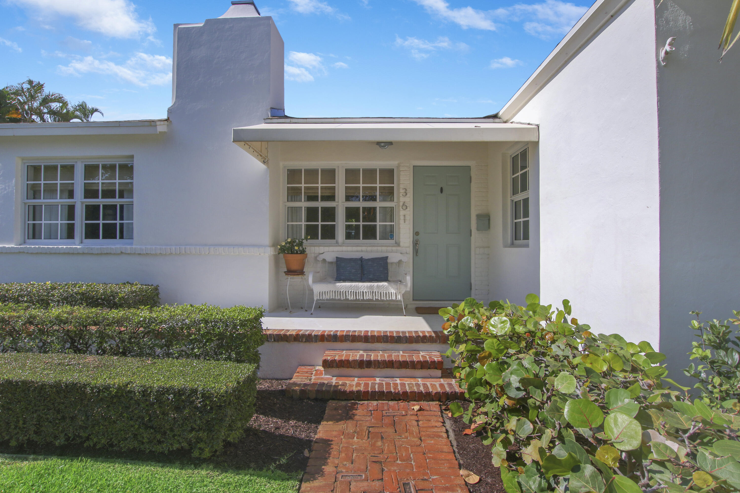 361 Colonial Road West Palm Beach, FL 33405 - Photo 13 of 53 House6-33