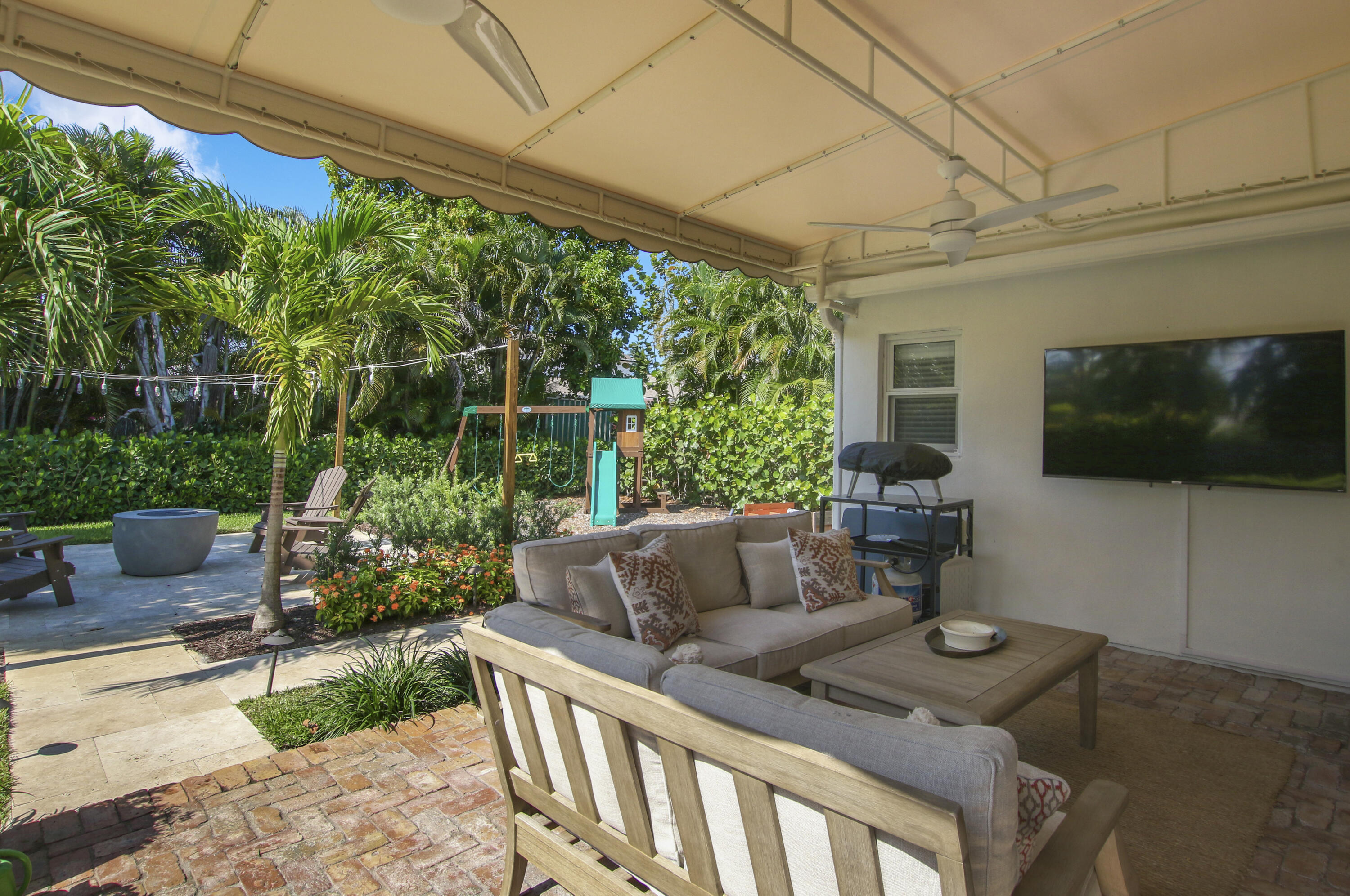 361 Colonial Road West Palm Beach, FL 33405 - Photo 36 of 53 House6-22