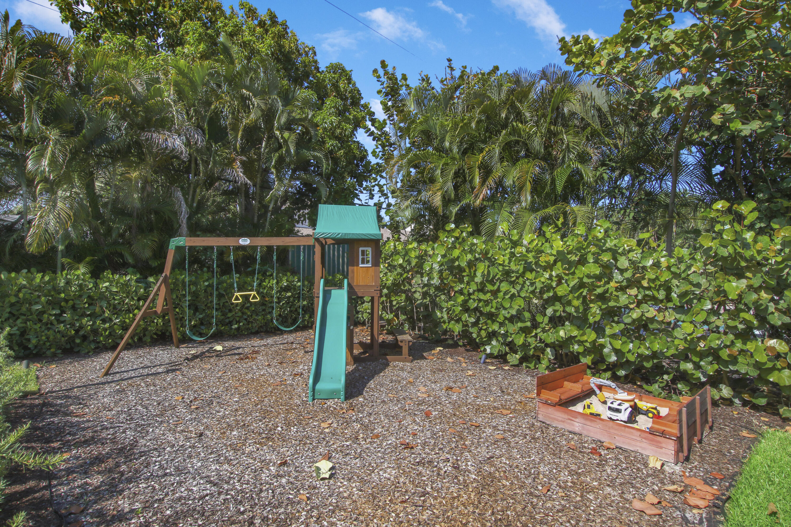 361 Colonial Road West Palm Beach, FL 33405 - Photo 42 of 53 House6-28