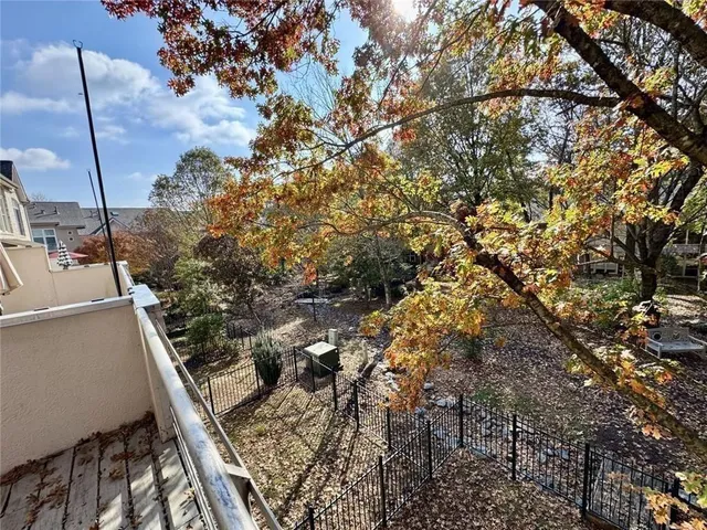 a picture of city view