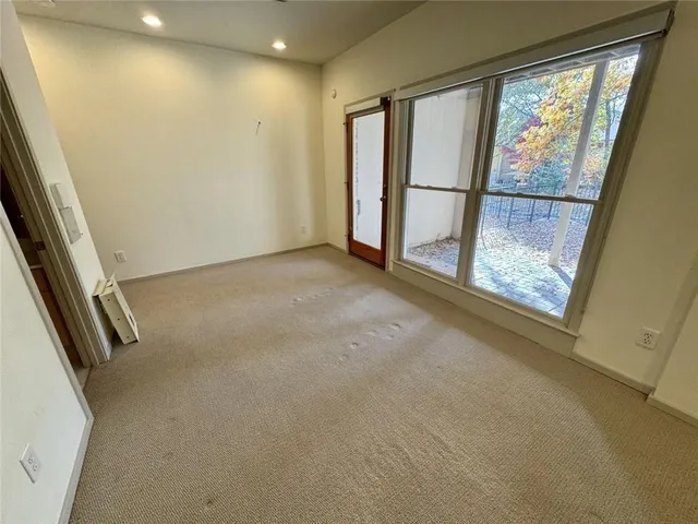 $3,500 | 1327 Peachtree View Northeast, Brookhaven, GA 30319