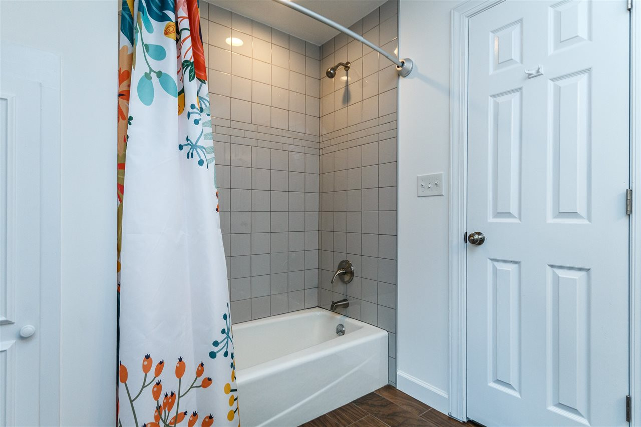 2109 Brixham Court Raleigh, NC 27615 - Photo 18 of 27 Full Bath