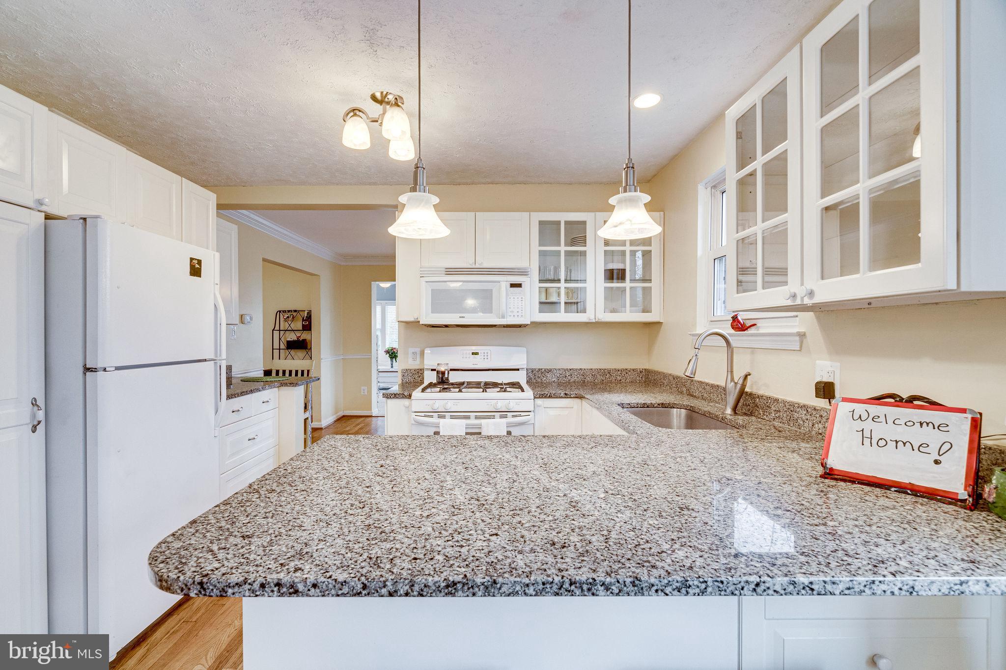 6909 Brisbane Street Springfield, VA 22152 - Photo 22 of 74 GRANITE COUNTERTOPS
