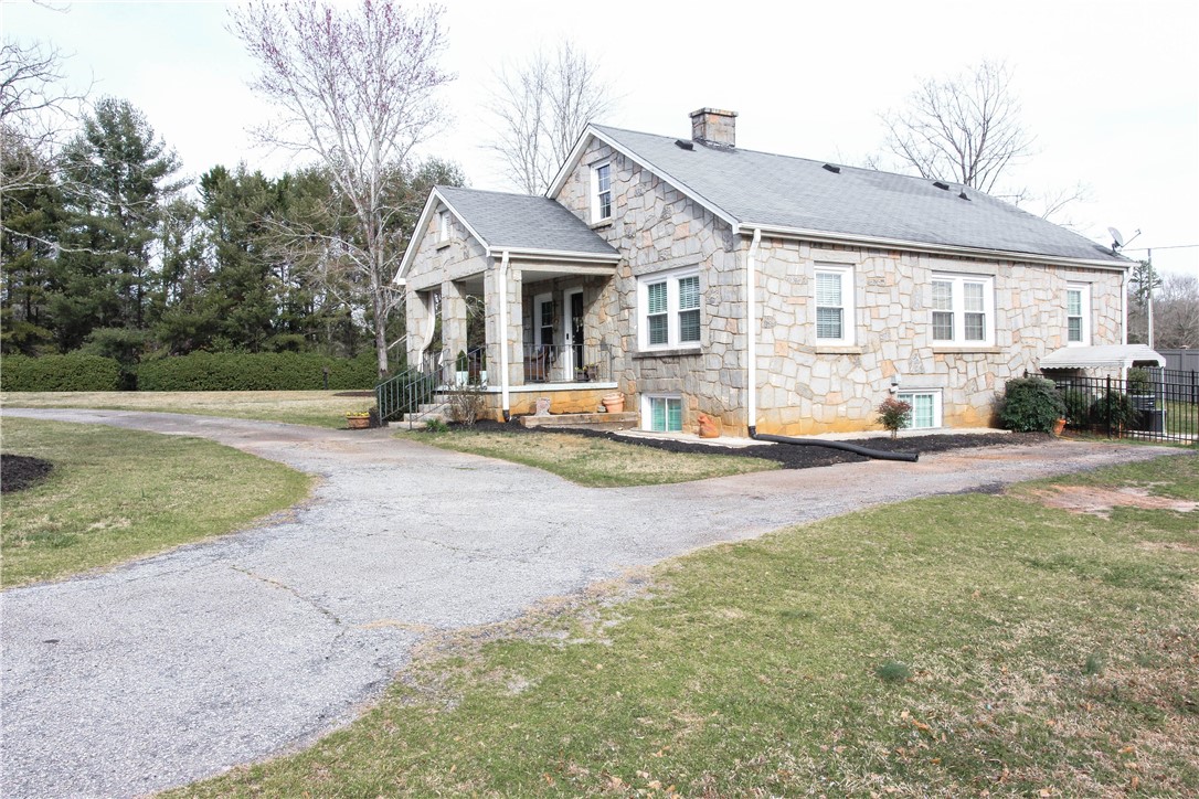 221 Pendleton Road Clemson, SC 29631 - Photo 34 of 36