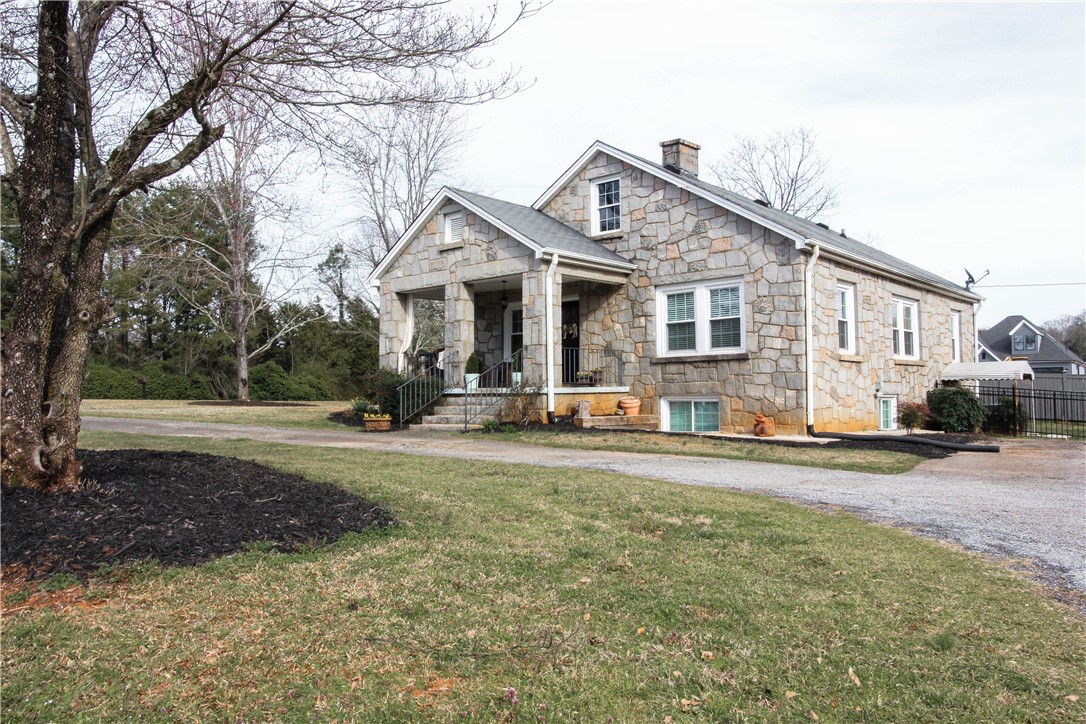 221 Pendleton Road Clemson, SC 29631 - Photo 6 of 36