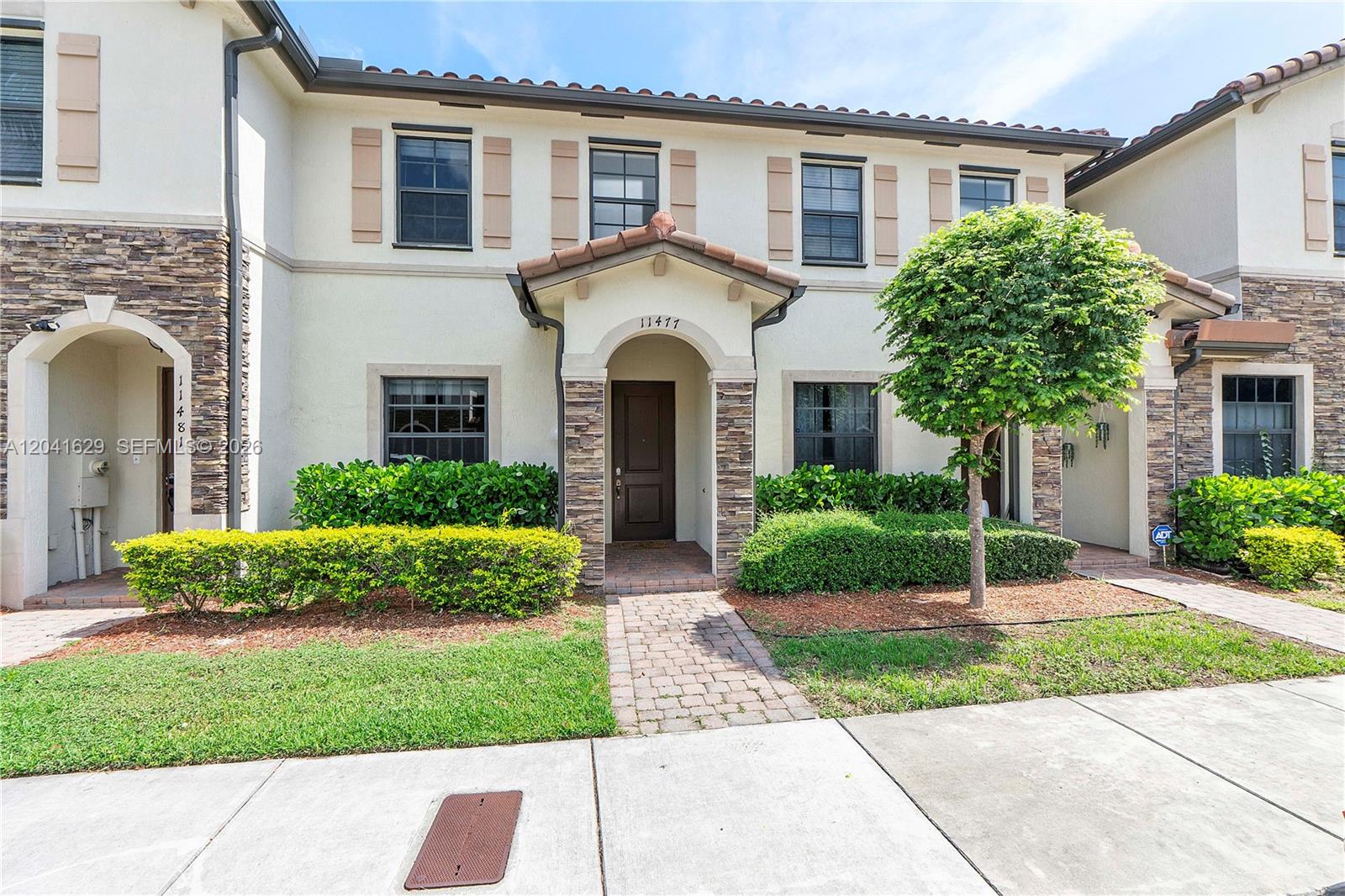 11477 Southwest 248th Terrace Homestead, FL 33032 - Photo 3 of 36