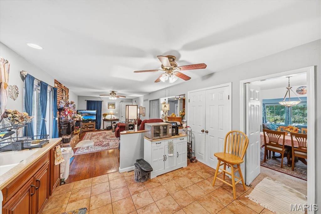 579 North Green Mt Road Shiloh, IL 62221 - Photo 9 of 50 Gallery Image 9
