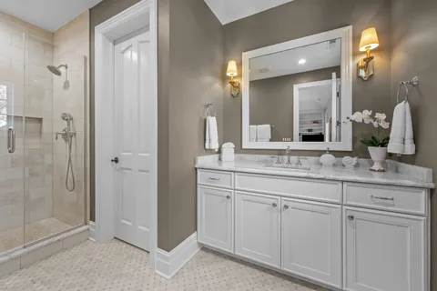 $3,375,000 | 1150 West Keswick Lane, Lake Forest, IL 60045