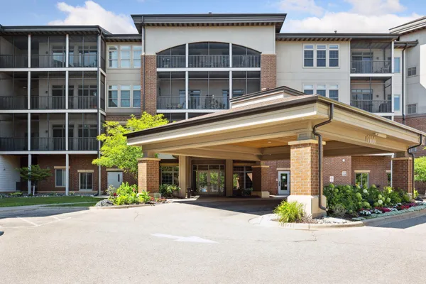 $369,900 | 7100 Metro Boulevard, Unit 318, Edina, MN 55439