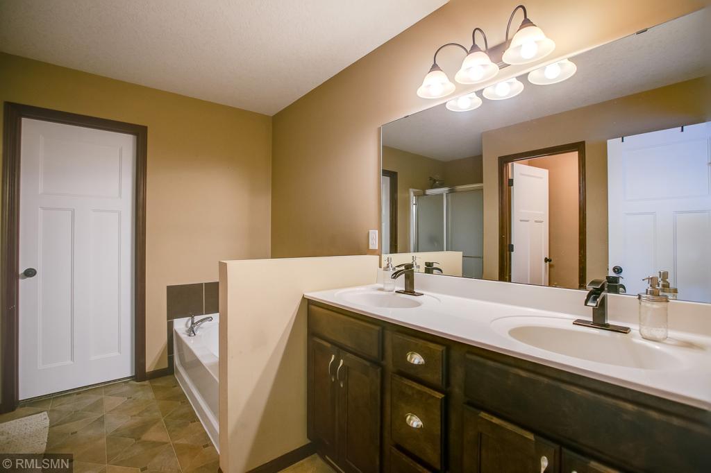 4811 Williston Road Minnetonka, MN 55345 - Photo 22 of 36 Gallery Image 22