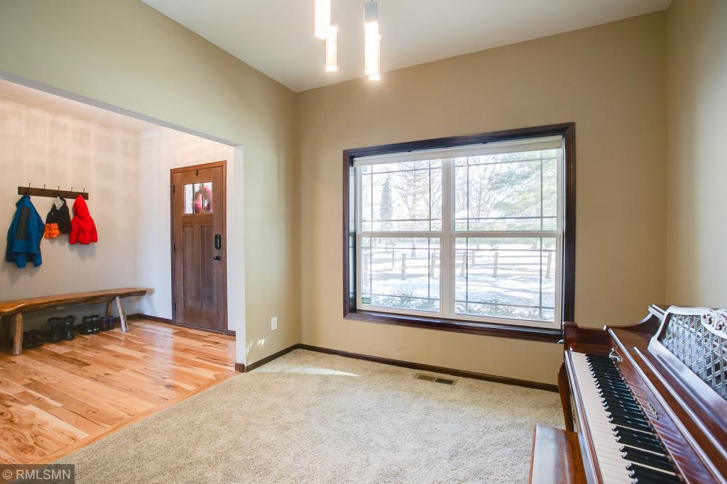 4811 Williston Road Minnetonka, MN 55345 - Photo 5 of 36 Gallery Image 5