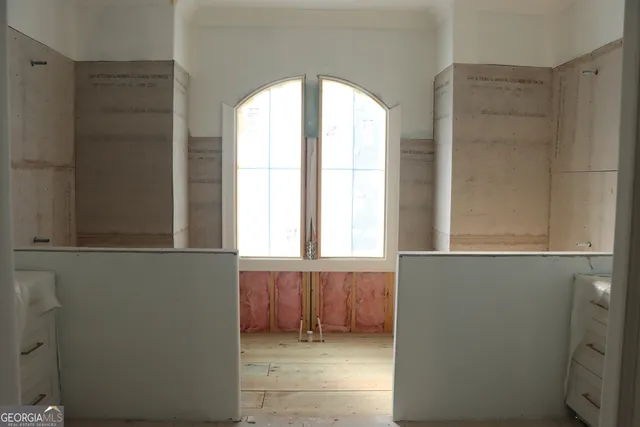 a view of entryway and patio