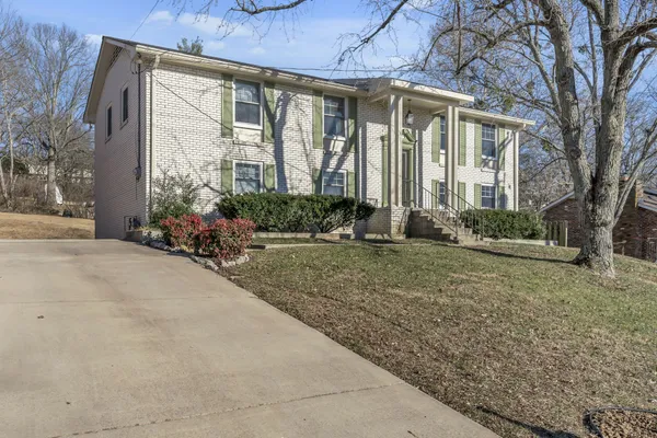 $2,750 | 5152 Ashley Drive, Nashville, TN 37211