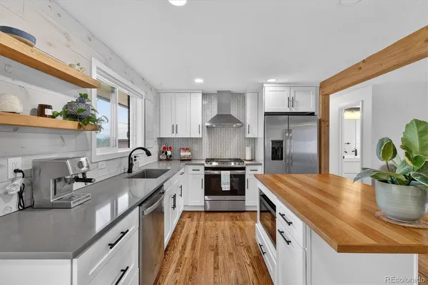 $555,000 | 6411 West 77th Place, Arvada, CO 80003