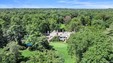 $8,800,000 | 95 Piping Rock Road, Locust Valley, NY 11560