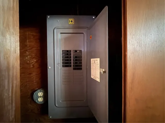 $399,900 | 1990 Route 5 & 20 Highway, Seneca Falls, NY 13148