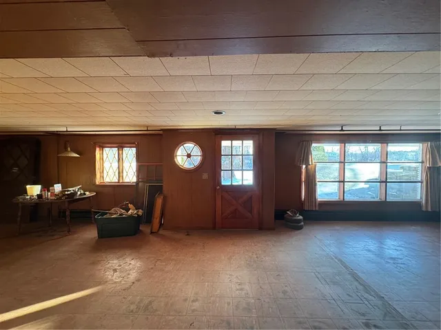 $399,900 | 1990 Route 5 & 20 Highway, Seneca Falls, NY 13148