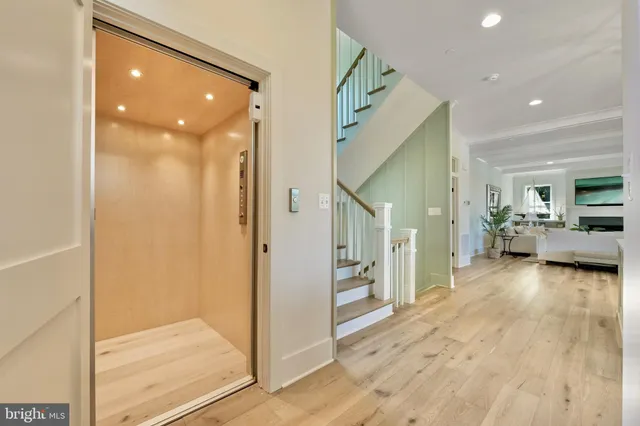 $1,750,000 | 946 Benning Road, Galesville, MD 20765