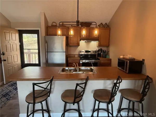 $230,000 | 52 Wrenwood Circle, Unit 3C, Lake Ozark, MO 65049