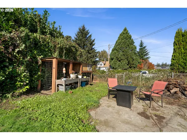 $329,000 | 2410 3rd Street, Tillamook, OR 97141