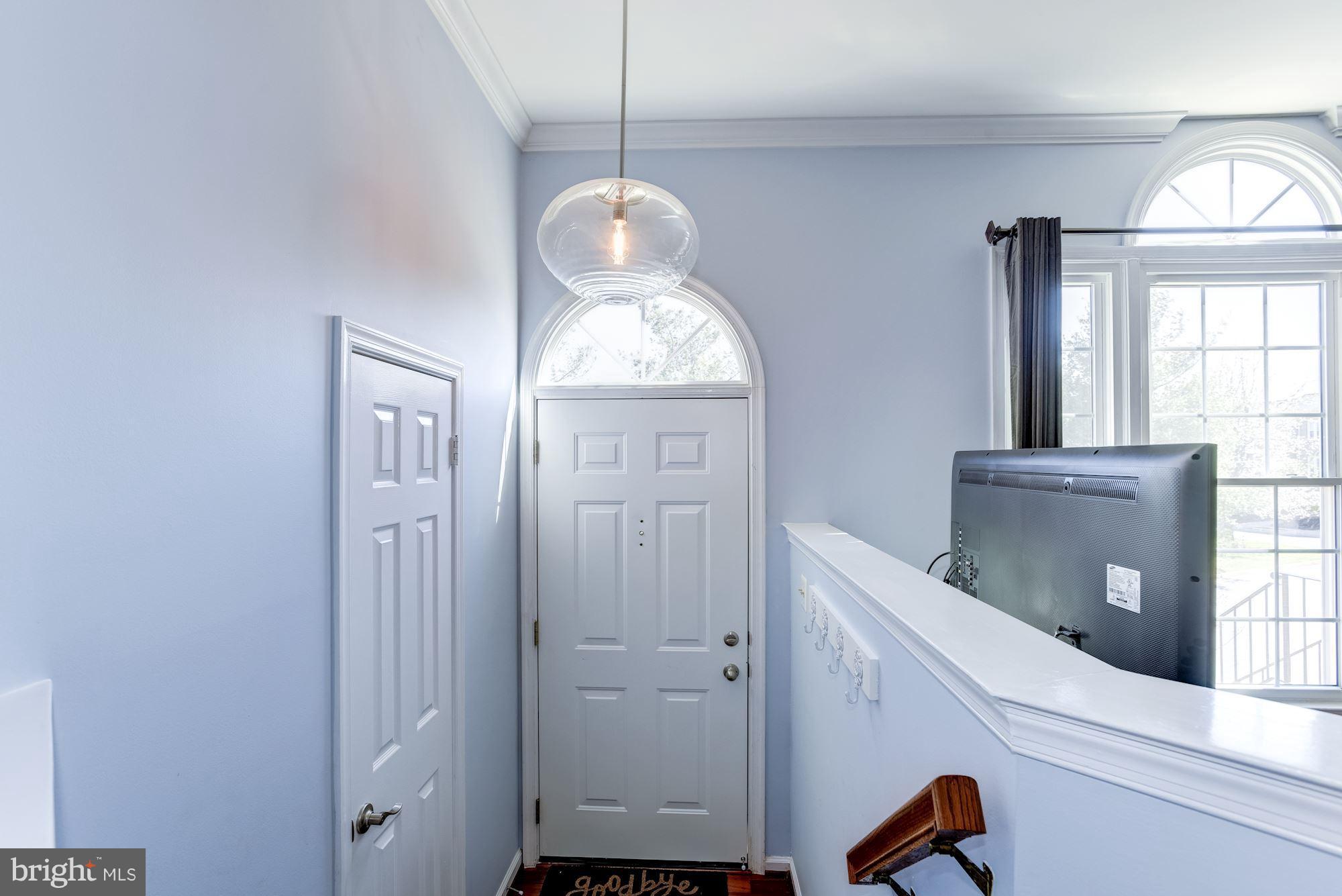 46836 Rabbitrun Terrace Sterling, VA 20164 - Photo 3 of 30 Interior (General)