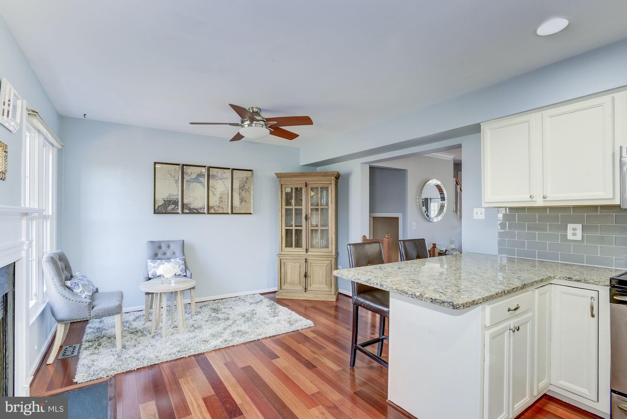 46836 Rabbitrun Terrace Sterling, VA 20164 - Photo 10 of 30 Kitchen