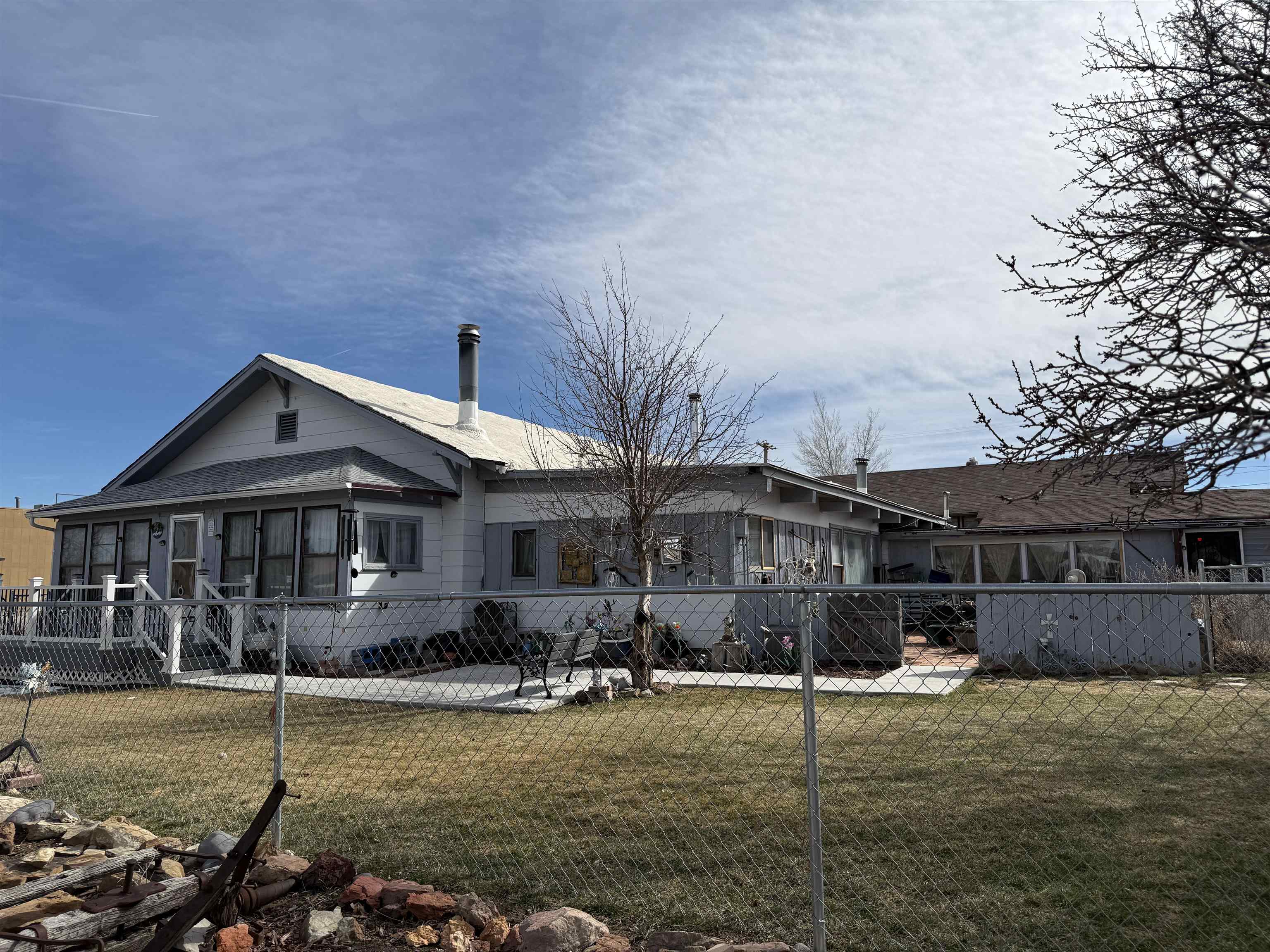 206 South 4th Street Thermopolis, WY 82443 - Photo 2 of 33