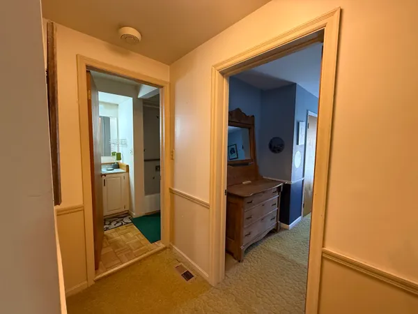 $275,000 | 206 South 4th Street, Thermopolis, WY 82443