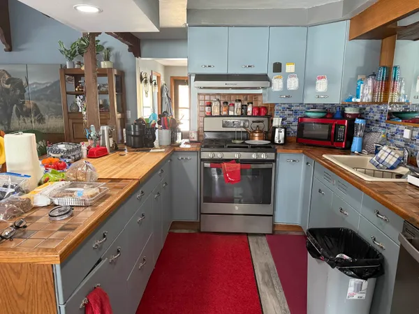 $275,000 | 206 South 4th Street, Thermopolis, WY 82443