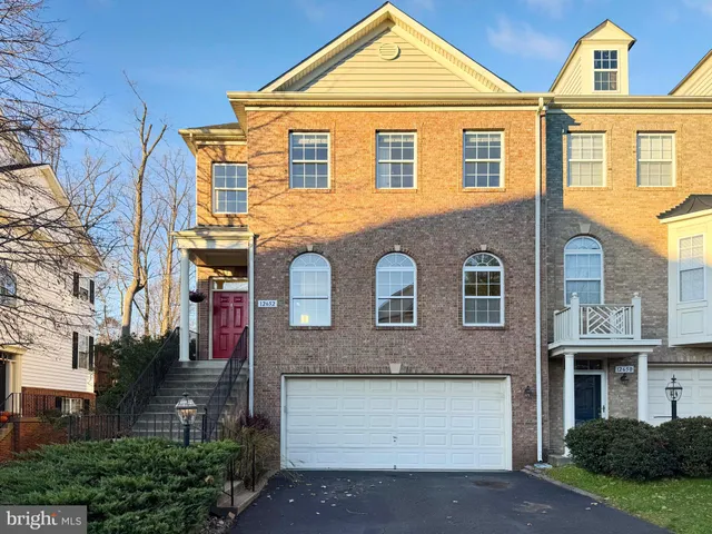 $3,575 | 12652 Heron Ridge Drive, Fairfax, VA 22030