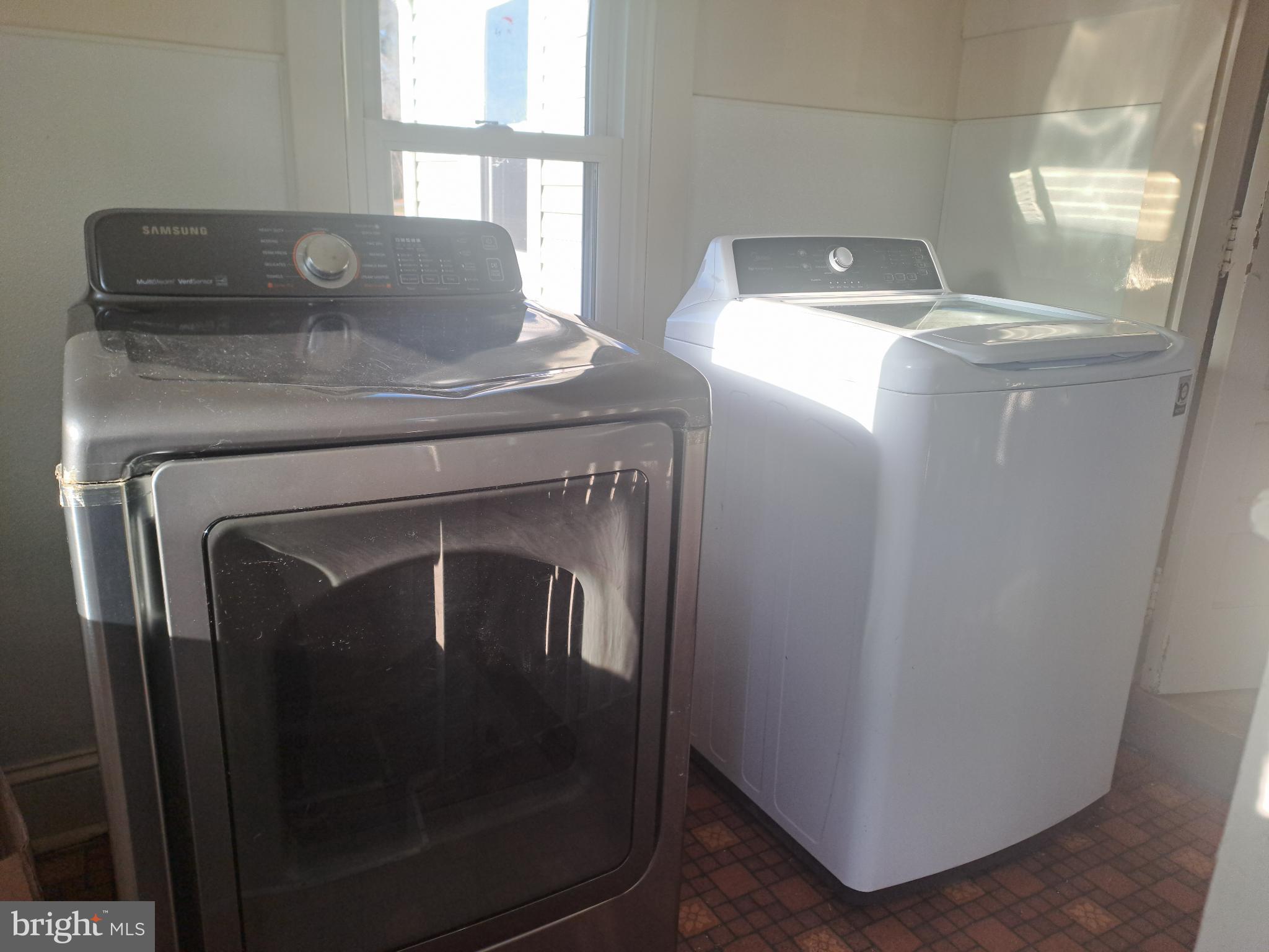 10118 Dahlgren Road King George, VA 22485 - Photo 13 of 17 Washer/Dryer