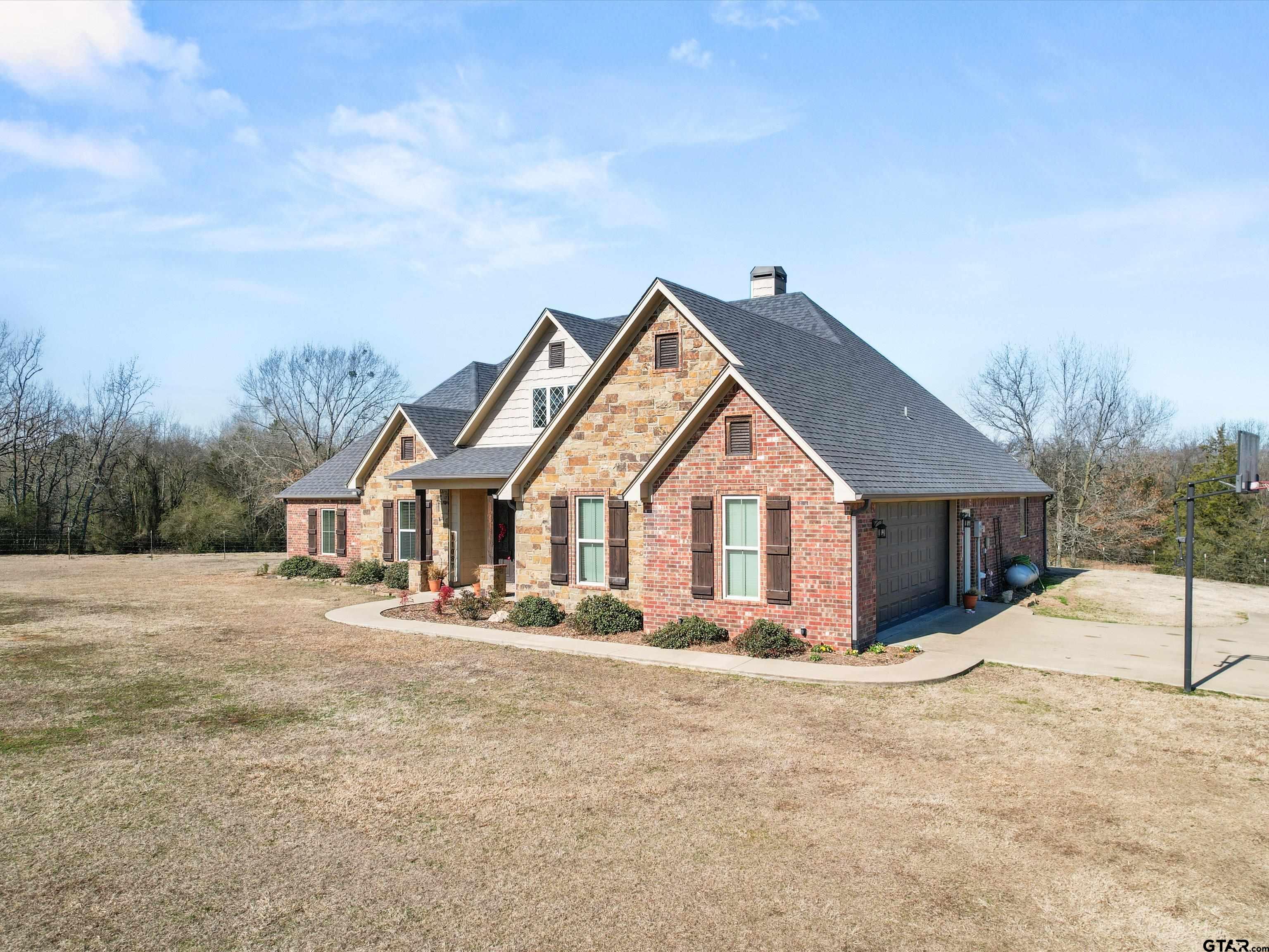 11087 Wolverine Road Pittsburg, TX 75686 - Photo 3 of 39
