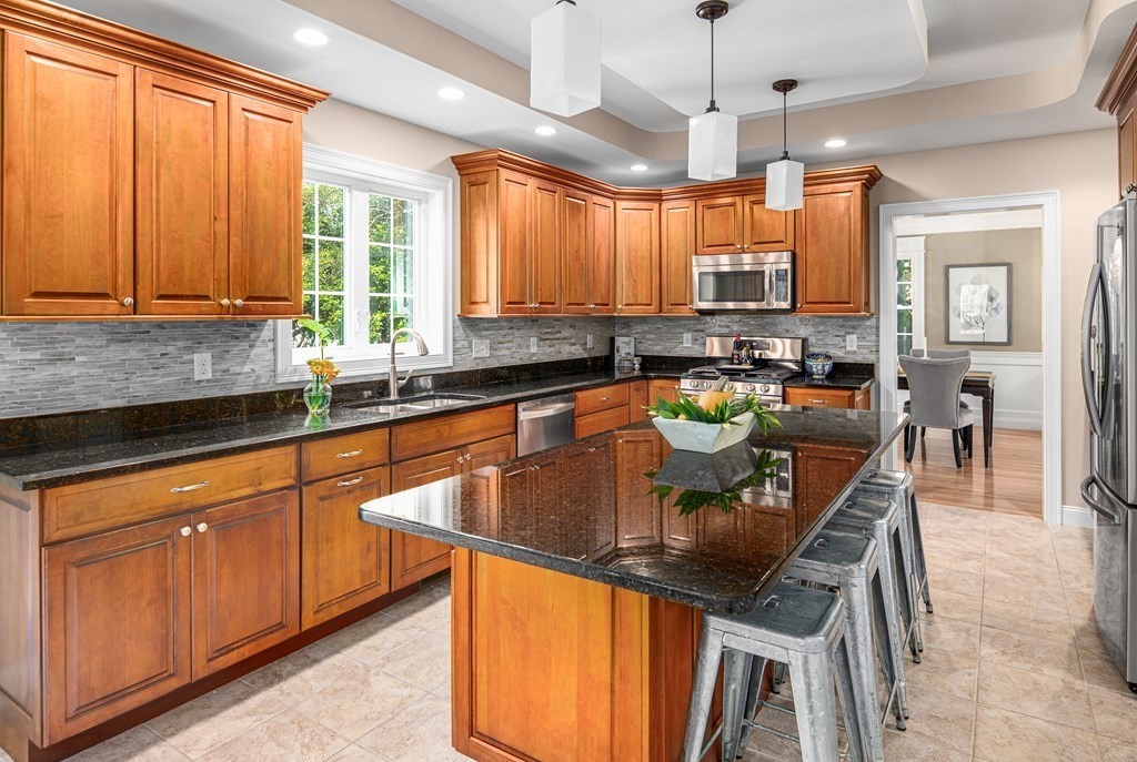 43 High Plain Road Andover, MA 01810 - Photo 8 of 41 Gallery Image 8