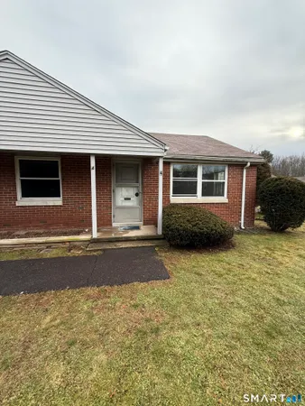 $1,875 | 21-27 Hartford Avenue, Unit 4, Newington, CT 06111