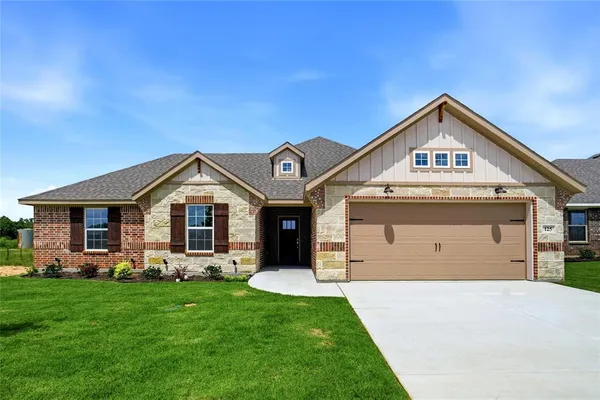 $364,900 | 125 Joel Street, Springtown, TX 76082