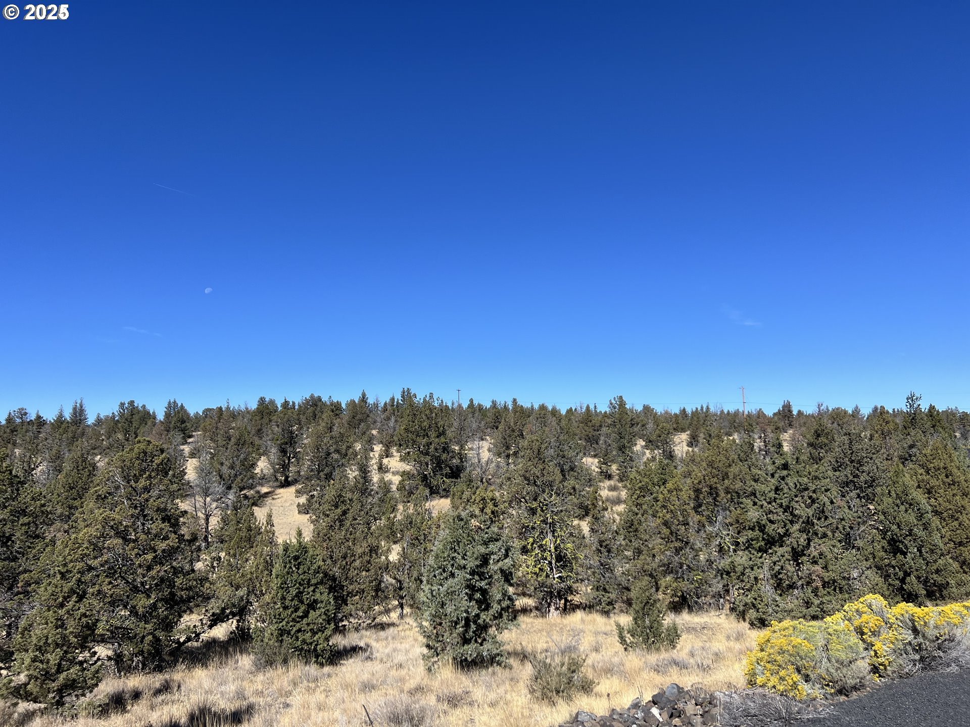 9777 Southeast Odessa Road Prineville, OR 97754 - Photo 9 of 15 a view of a sky