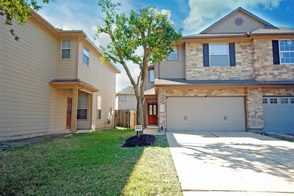 $2,050 | 3212 Victorian Manor Lane, Houston, TX 77047